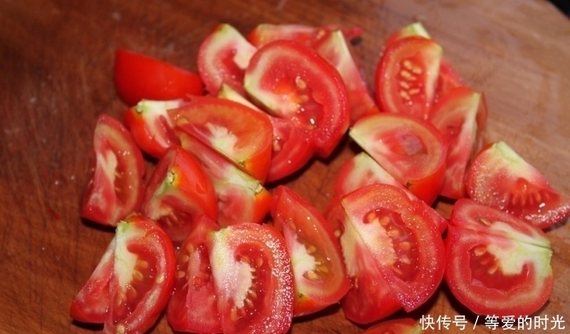 黄瓜|忠告炒西红柿不能放此物，吃了就是没病找病，现在知道还不晚