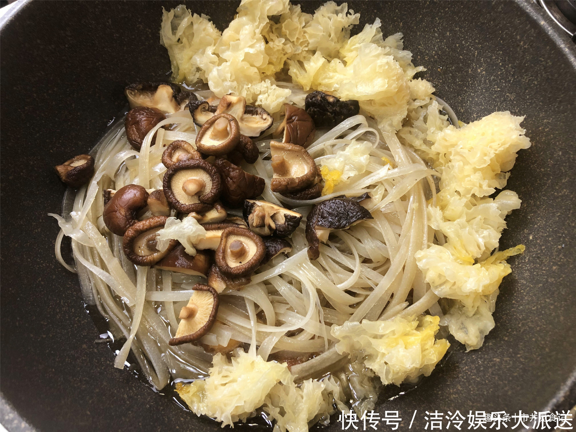 罐头|买了一罐“军需罐头”,不是一般的实惠,做猪肉炖粉条香到骨子里