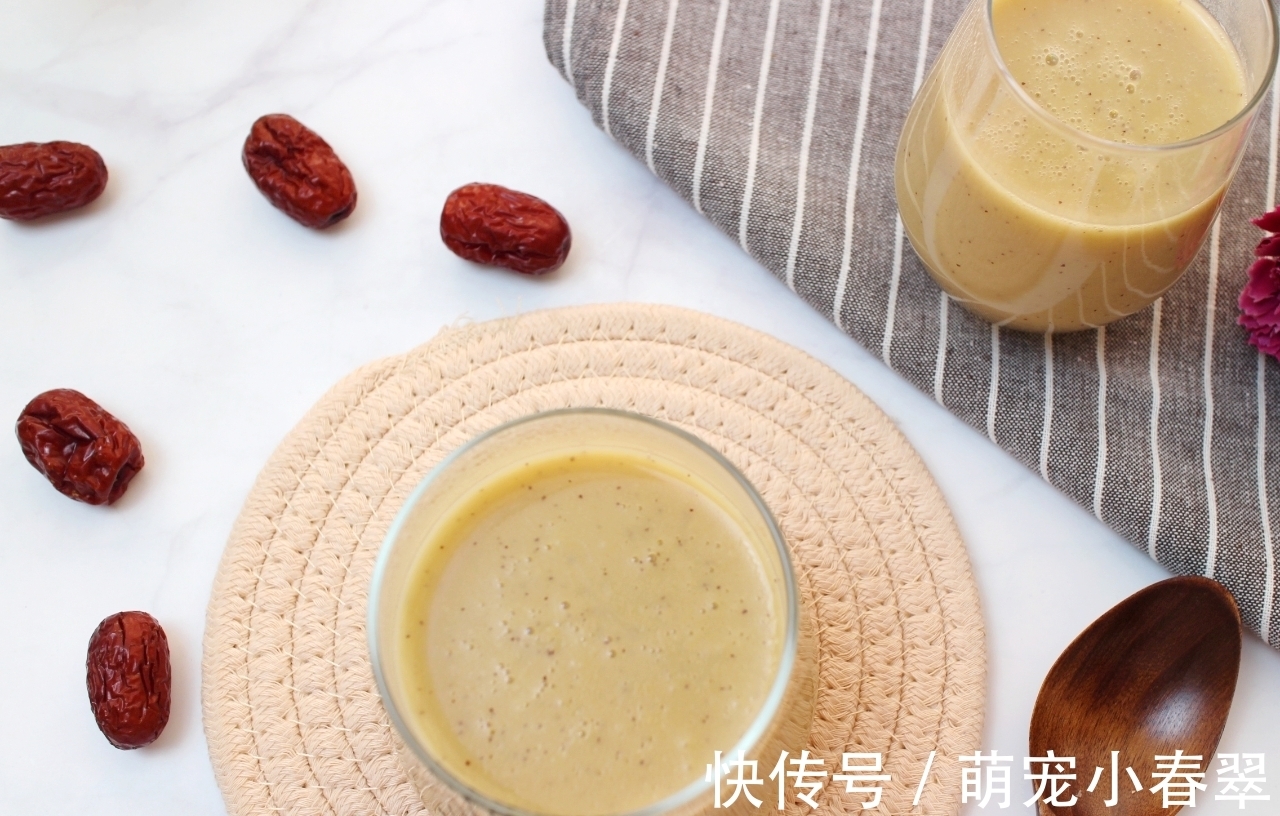 打豆浆时,加入这两样食材,口感清甜香浓,每天一杯润肺解渴