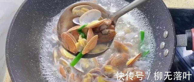 炒花甲有泥沙不开口只要这样做,个个笑口大开!姜葱花甲教程!