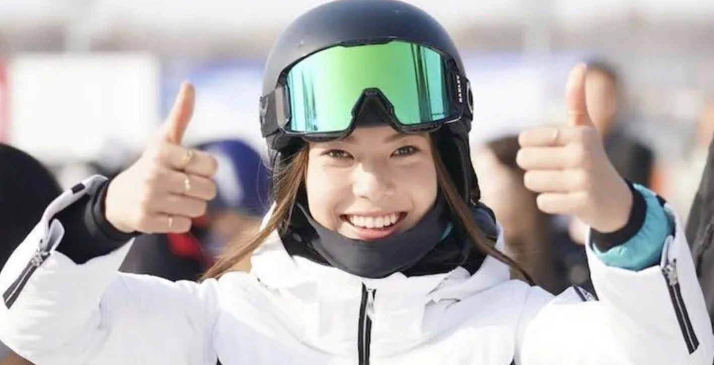 自由式滑雪|谷爱凌首秀登热搜第一，首场比赛非夺金点，粉丝却盼她创造奇迹