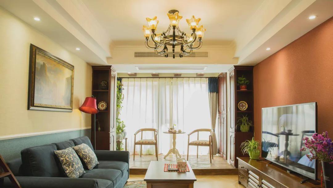 镜面|晒晒120㎡新家，阳台的设计朋友都说好，简单一改就多几排柜子用