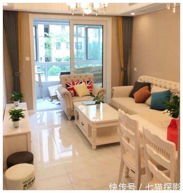 蜗居|60㎡蜗居婚房,客餐厅一点也不拥挤,卡座很实用,上下儿童房完美