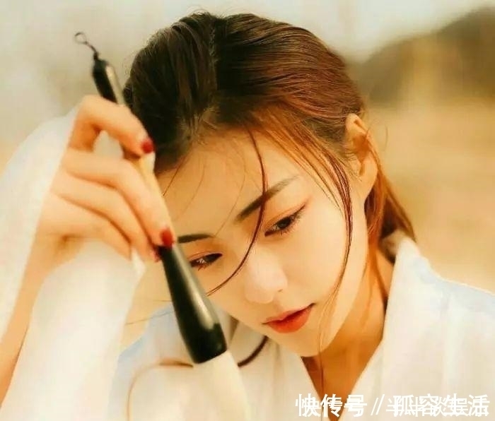 金陵晚望#丈夫寄了一张空纸回家,妻子收到后写下一首诗,成为相思千古名作