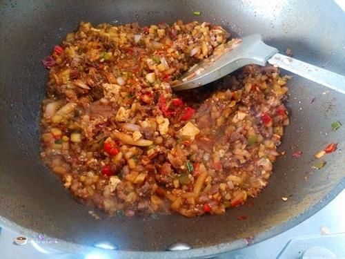  豆瓣酱|吃面要香，卤很重要，让面吃起来香的卤有哪些？