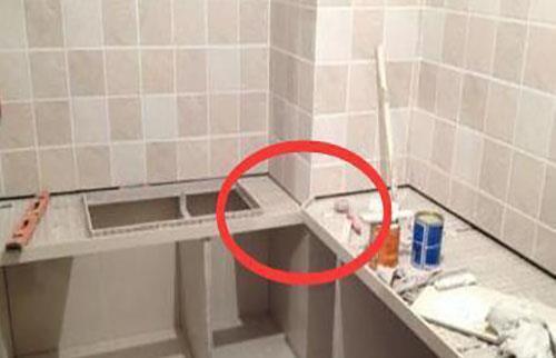 装修|对砖工师傅真的是服气,又省钱又实用的橱柜装修方法