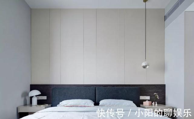 衣帽间|148平现代风四居室，电视墙以定制柜作为主体加上开放格架