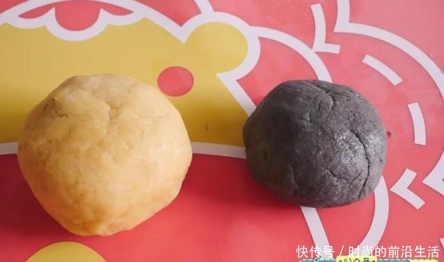 黑芝麻发糕|比奶豆更健康、比小饼更好吃,保证你和宝宝抢着吃!宝宝辅食