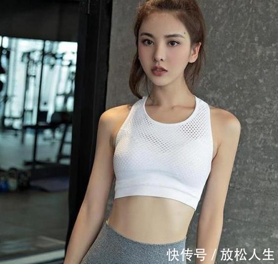 韩国小姐|韩国小姐姐窈窕身材养眼,完美驾驭无痕裤,或许是这项运动的功劳!