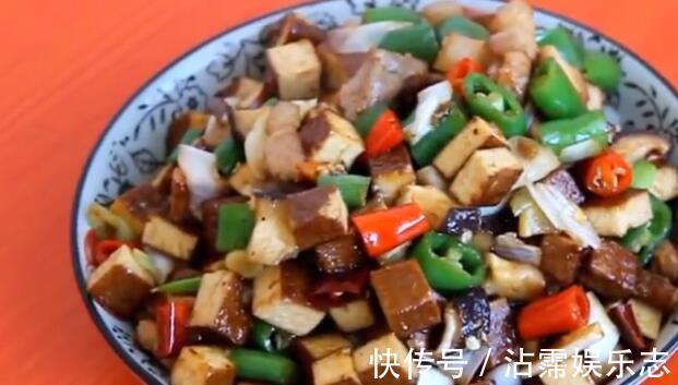 香干|好吃又下饭的家常菜,辣炒三香,鲜香四溢,香辣可口