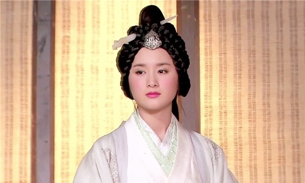 刘彻|为何武则天敢杀了王皇后，而卫子夫却不敢动陈阿娇？是何原因？