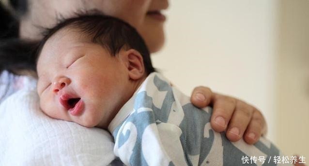宝妈|新生儿是“多抱好”还是“多躺好”家长不用纠结，答案是这样的！