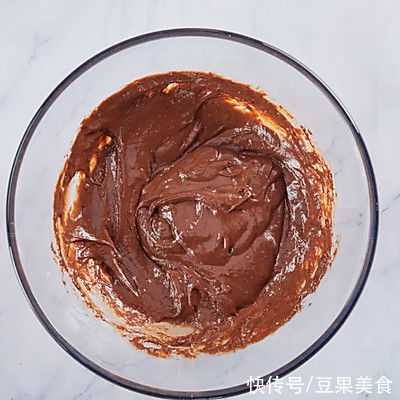 可可戚风蛋糕 | 保姆级教程,一次就学会「海氏i7烤箱食谱」