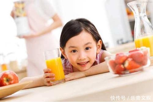 女儿才3岁,身体发育却到了9岁的程度,医生检查后怒斥妈妈坑娃