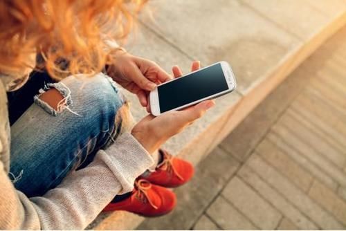 被骗|孩子多大是拥有手机的“最佳年龄”?并非15岁,多数宝妈被骗了