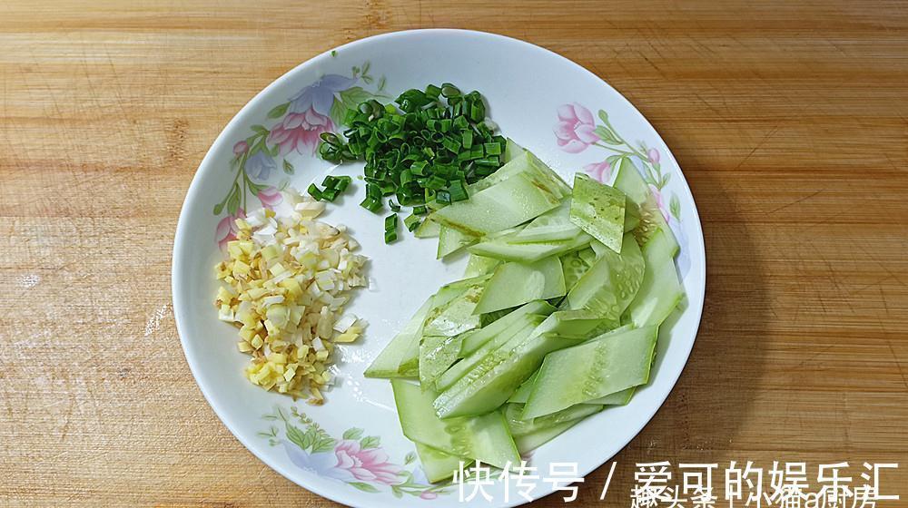 教你魔芋的好吃的做法，味道麻辣鲜香，不比饭店差，开胃又下饭