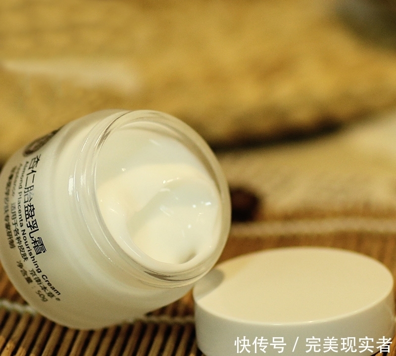 9成女人用来搽手，聪明人却拿来抹脸！坚持数周，皮肤白白嫩滑哦