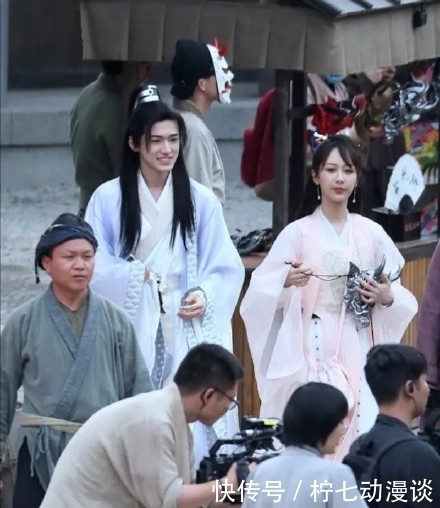 黄子韬 《萌探探探案》官宣:那英、杨紫将参加,谁都能上探案综艺?