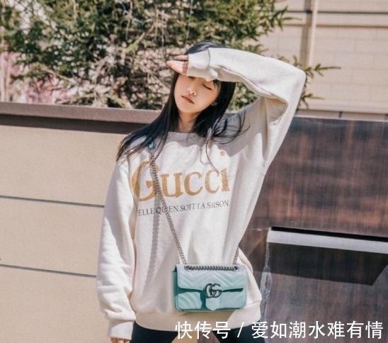打底裤 小黑裤已经失宠了!现在流行“打底裤”外穿,搭大衣、卫衣都好看!