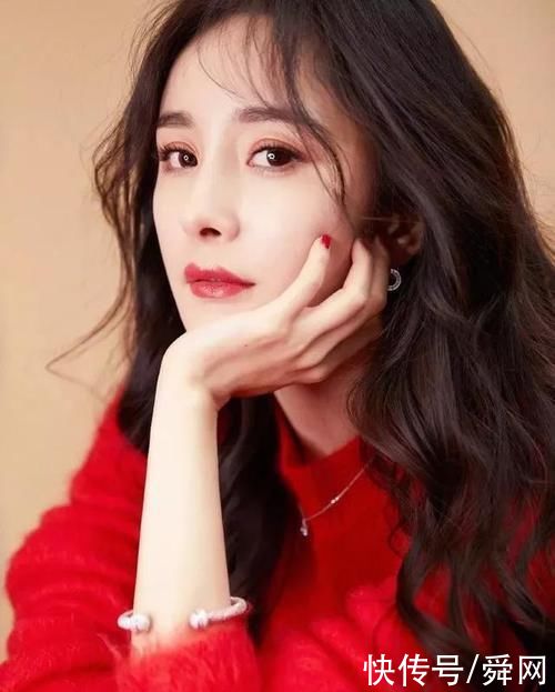 新年怎么穿?既时髦又让七大姑八大姨挑不出毛病