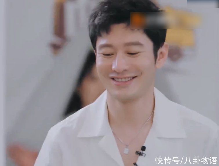 黃曉明羨慕劉璇有女兒，被對(duì)方鼓勵(lì)生二胎，他下意識(shí)反應(yīng)惹人心疼