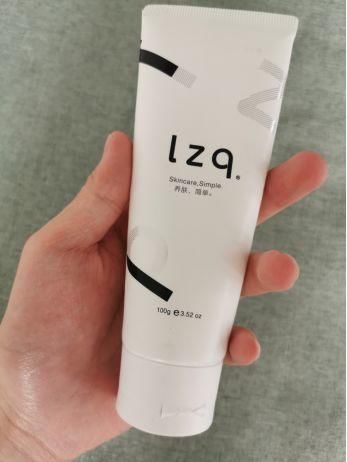 痘痘|3种公认“烂脸”的洗面奶,长期用角质层变薄伤脸,你还敢用吗?