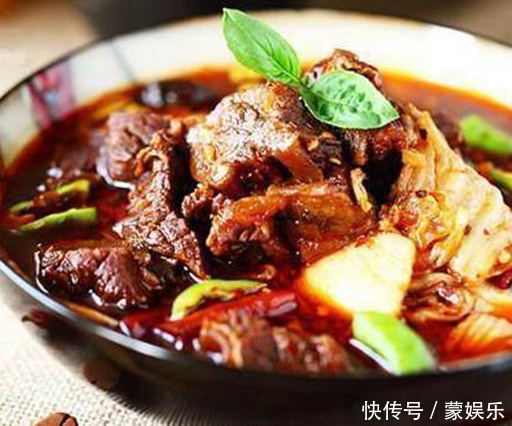 看着十分馋的美食,趁热吃更美味,下饭又暖身