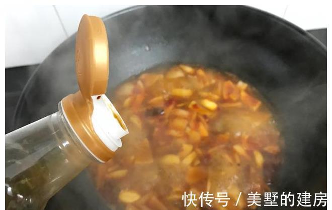 锡纸|不用烤箱也能做烤鱼,香辣鲜美,外酥里嫩,越吃越香,太简单了!