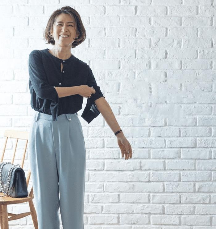 紧身衣|建议50岁的女人,这5类衣服少穿,显老没气质,还常被人说显廉价