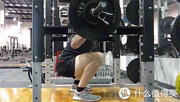 膝关节|如何改善深蹲时出现的膝盖痛?