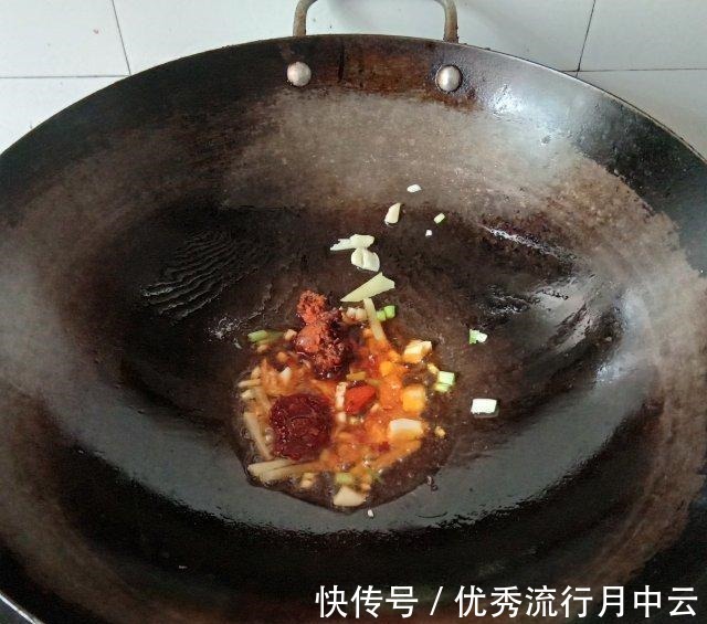 火锅底料|水煮肉片，肉片嫩滑，麻辣鲜香！