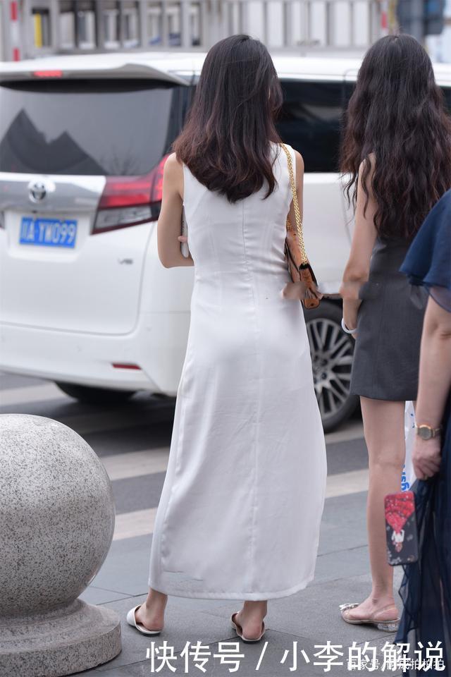 白色连衣裙简单大方，还显高级，白色连衣裙该如何选择