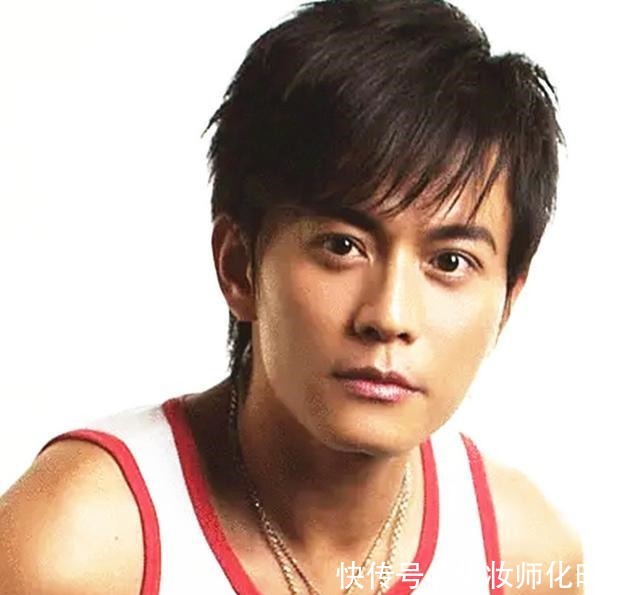 50岁资深男星发文求工作!自曝因病休养4年