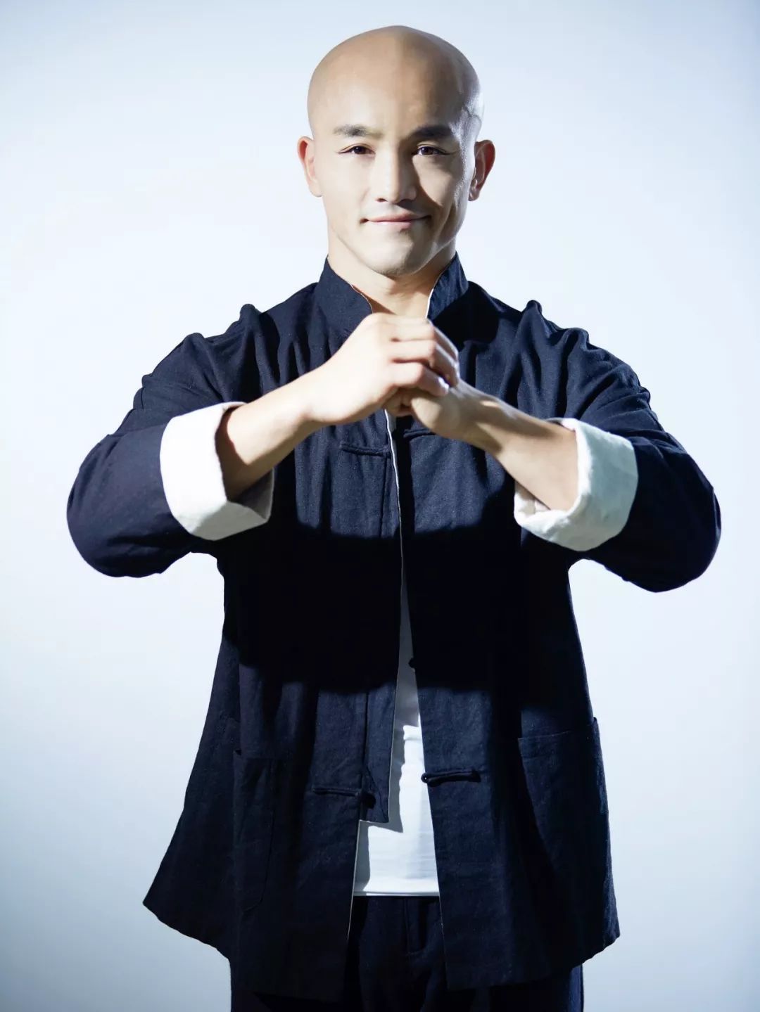董文飞|武僧一龙今晚回归武林风!明星齐聚功夫春晚,虎牙全程直播