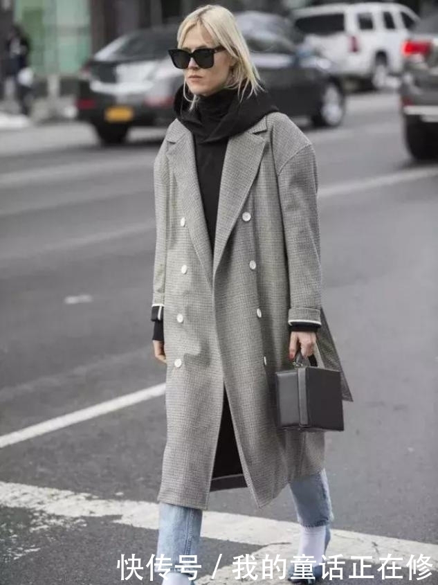 买大衣就要挑这3个“经典色”,时髦显气质,穿几年都不过时