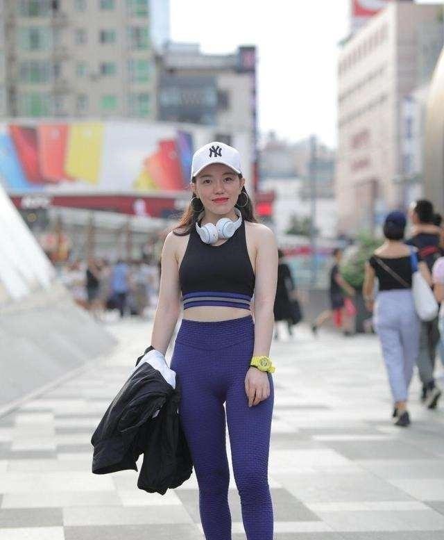 瑜伽裤 超时髦的瑜伽裤穿搭,让造型显得低调耐看,懒散随意!