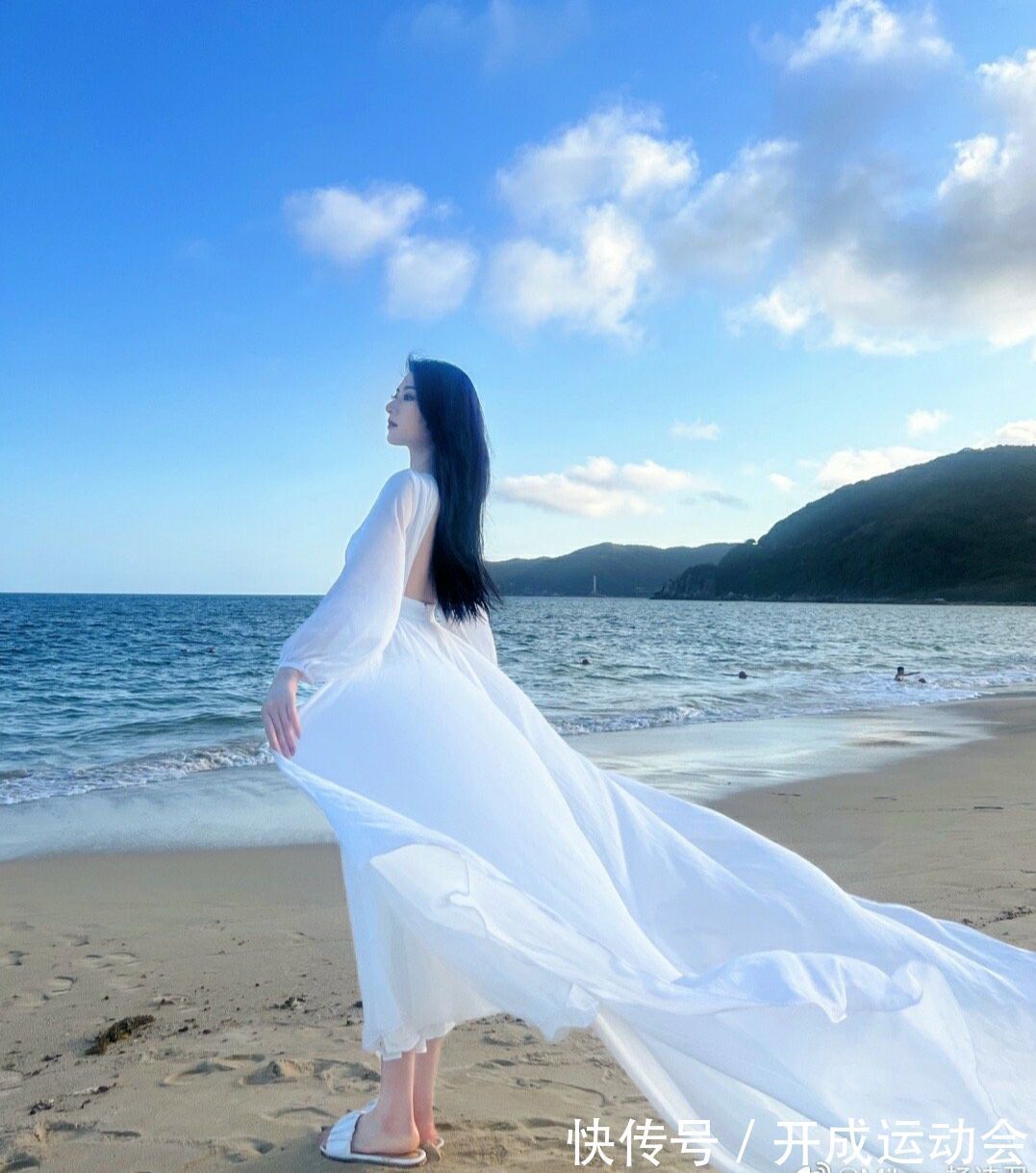 孙悦|CBA孙铭徽球场得意,感情也得意:新女友杨诗尹,抱小孩,真知性