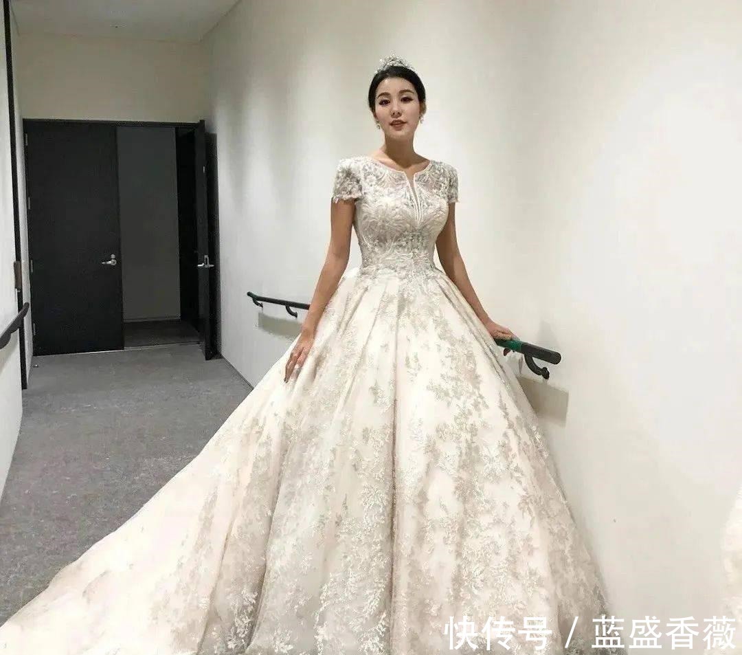 身材|40岁的模特身材逆天,曾赢得了国际模特大赛的桂冠!