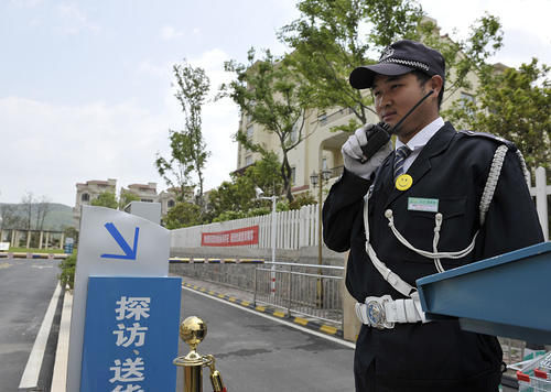 居住|售楼小姐良心建议：买房牢记7字“真言”，买边、买中、不买三