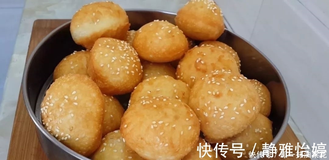 早餐|早餐新吃法,面粉里加1个鸡蛋,放入冰箱冷藏,比油条麻花都好吃