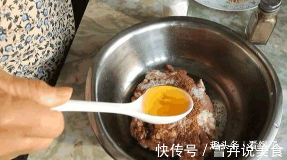 白菜饺子最好吃的做法,调馅是关键,大厨详解,3大盘子不够吃!