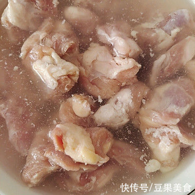 翻山越岭只为这道奥尔良鸡脆骨