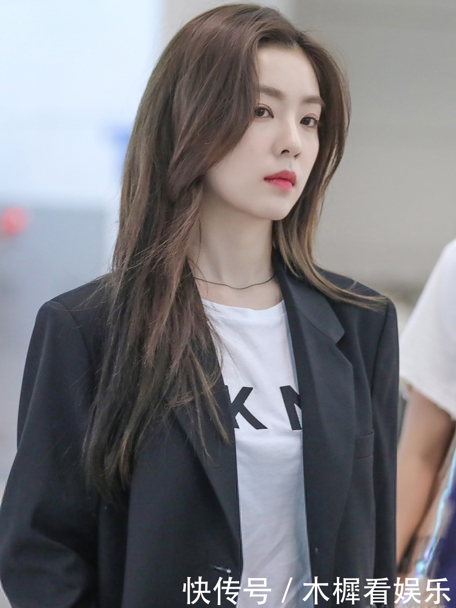 御姐|RedVelvet裴珠泫与朴秀荣,剪个齐刘海,御姐变少女!