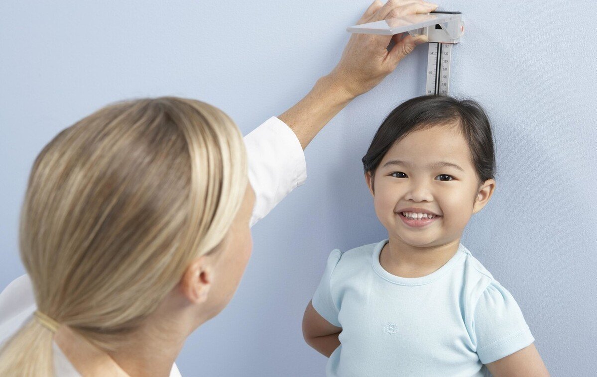 长高|2021年最新儿童身高标准表,能达标的孩子不容易,你家娃如何?
