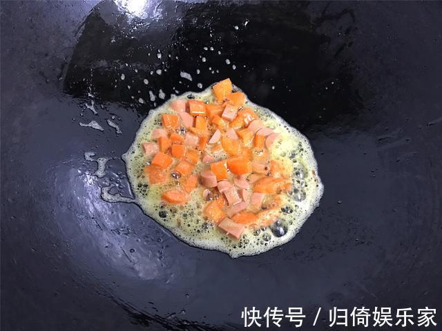 剩馒头新吃法,做成10分钟快手早餐,酥脆可口,好吃又营养
