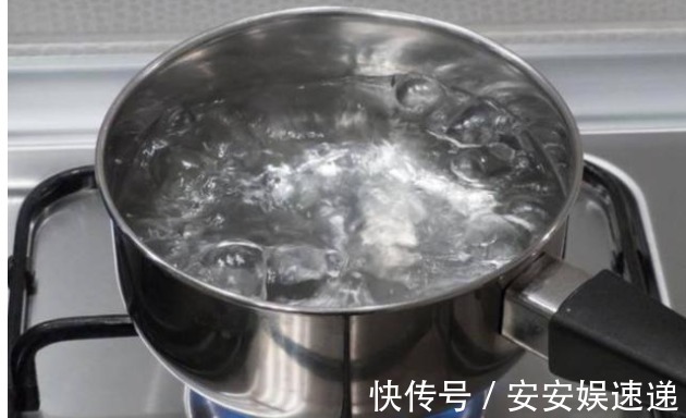 儿科医生|这3种白开水满是细菌,孩子脾虚发育慢,口再渴也别给孩子喝