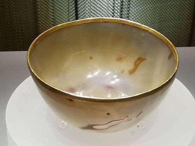 1972年,他从猪圈里挖出一只小碗,见证了大宋王朝的兴衰