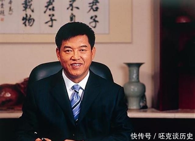 中国|20多年的老警察白手起家,一把火烧出600亿的中国医药巨头