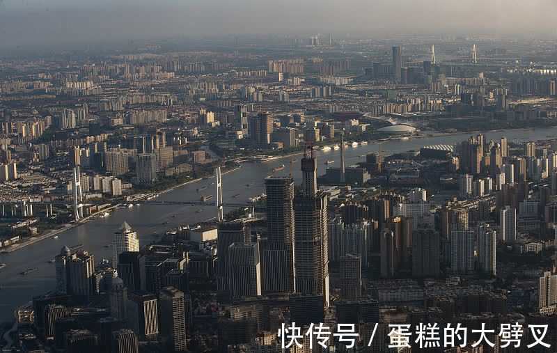 出生率|手握50万,明年起是“买房”还是“存银行”?银行行长良心建议