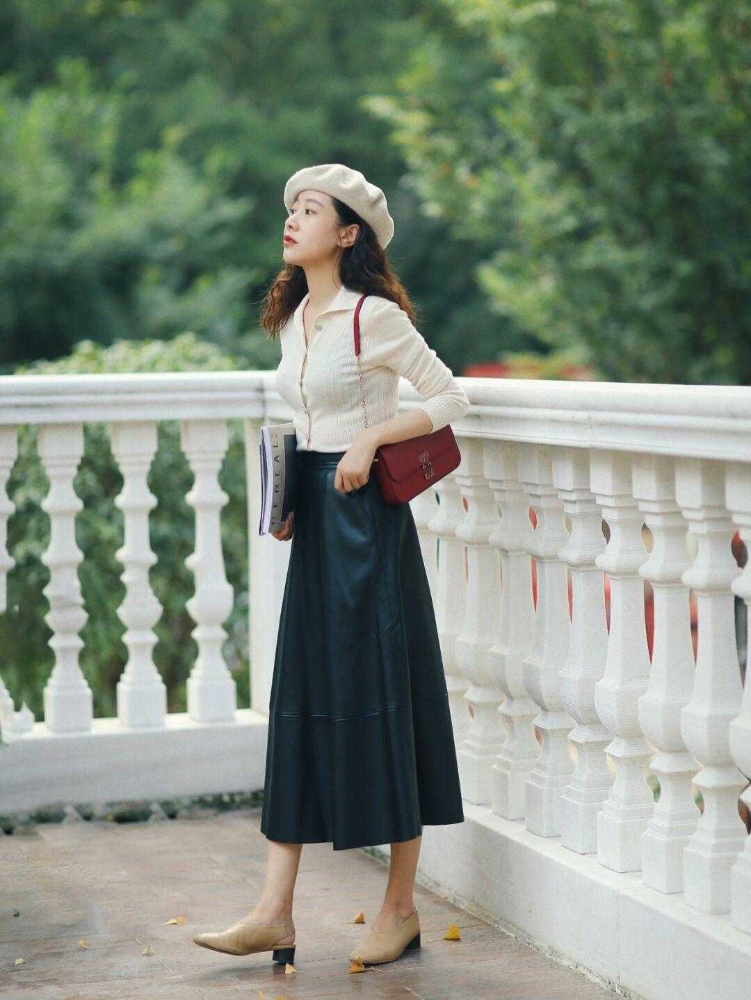 紧身 30+的女性朋友们来这里集合了!气质出众的初春轻熟造型,全在这